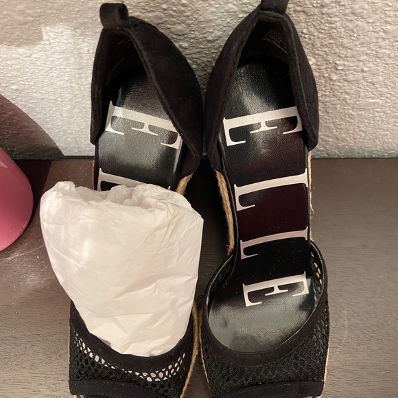 SOLD - Picture 5 of 6